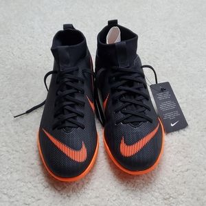 NIKE MERCURIAL SUPERFLY SHOES NEW WITH TAGS SZ 4.5